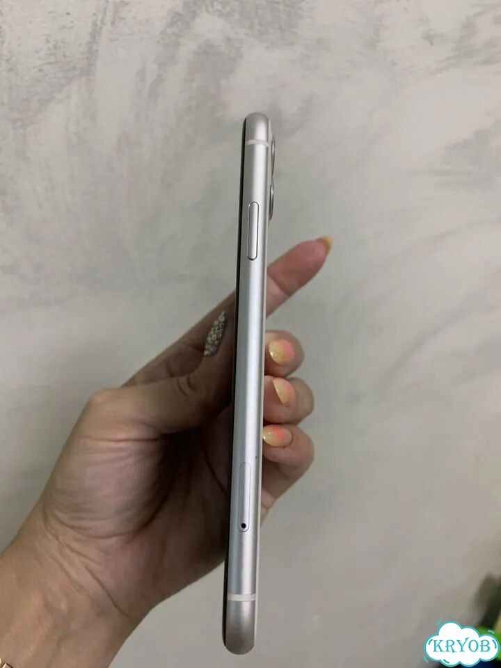 iPhone 11, 128 ГБ, SIM + eSIM фото 3