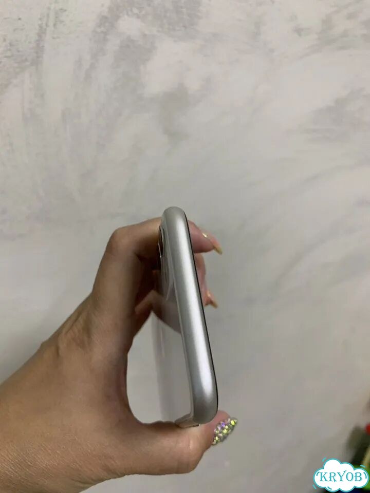iPhone 11, 128 ГБ, SIM + eSIM фото 5