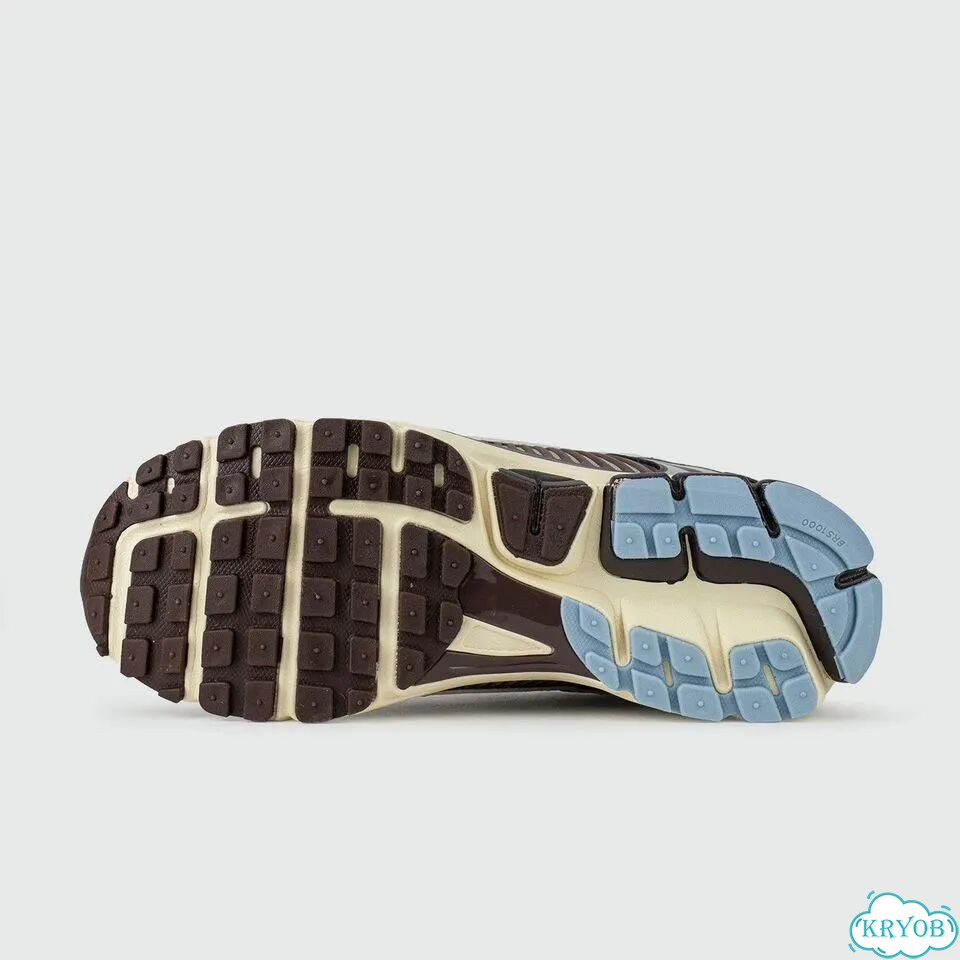 Кроссовки Nike Zoom Vomero 5 Earth Fossil фото 4