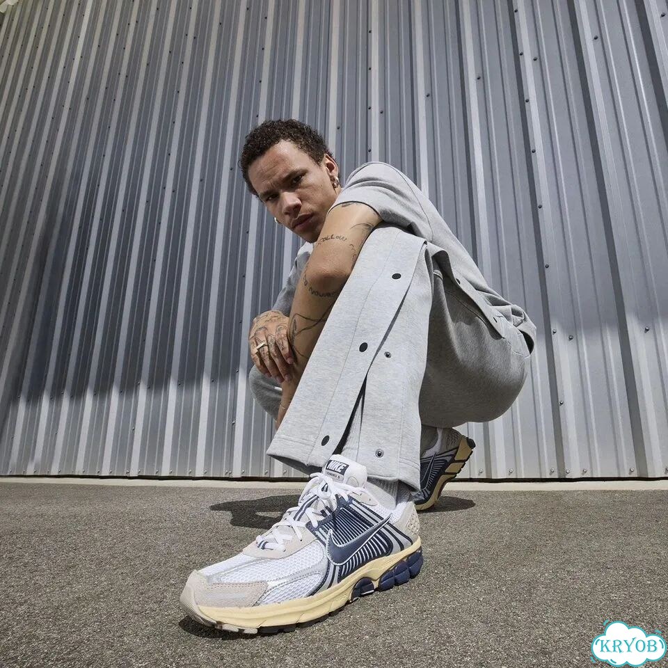 Кроссовки Nike Zoom Vomero 5 Since 72 фото 2
