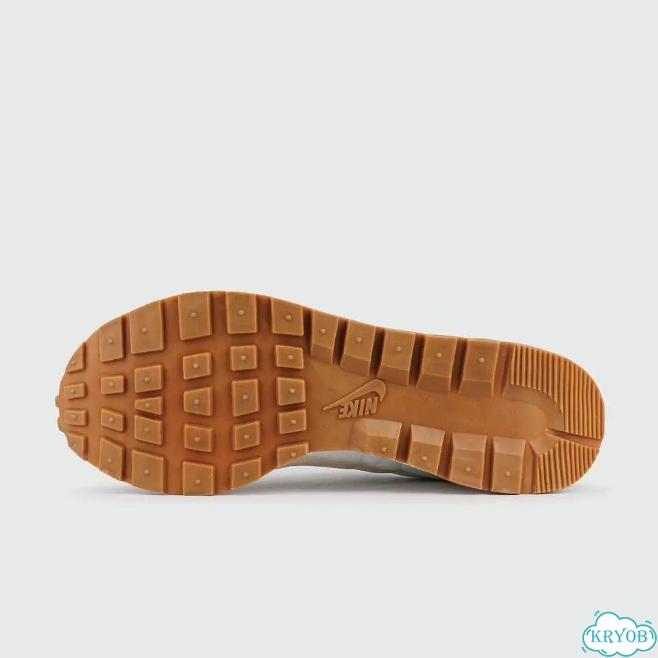 Кроссовки Nike Vapor Waffle x Sacai White / Gum фото 4