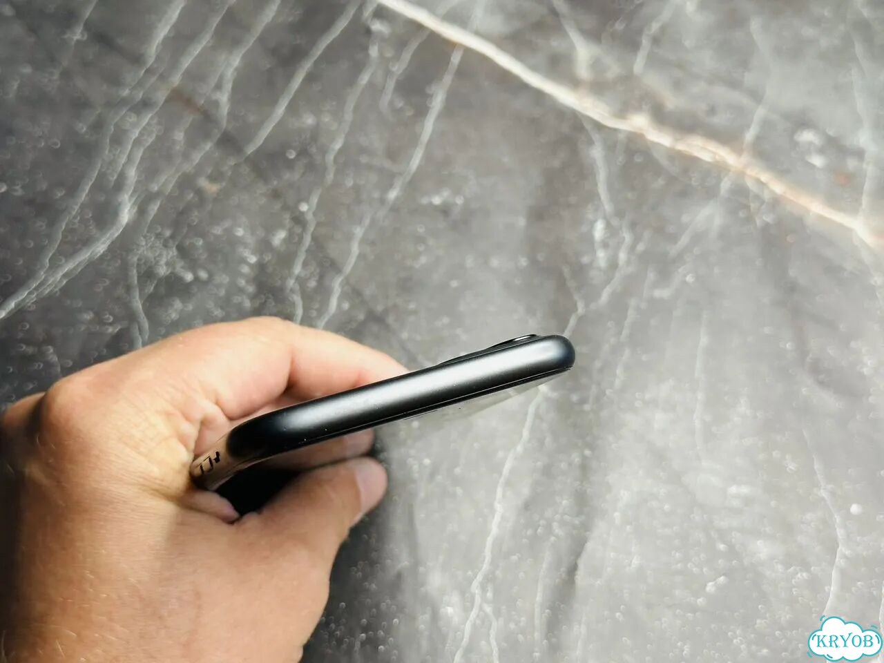 iPhone 11, 128 ГБ, SIM + eSIM фото 3