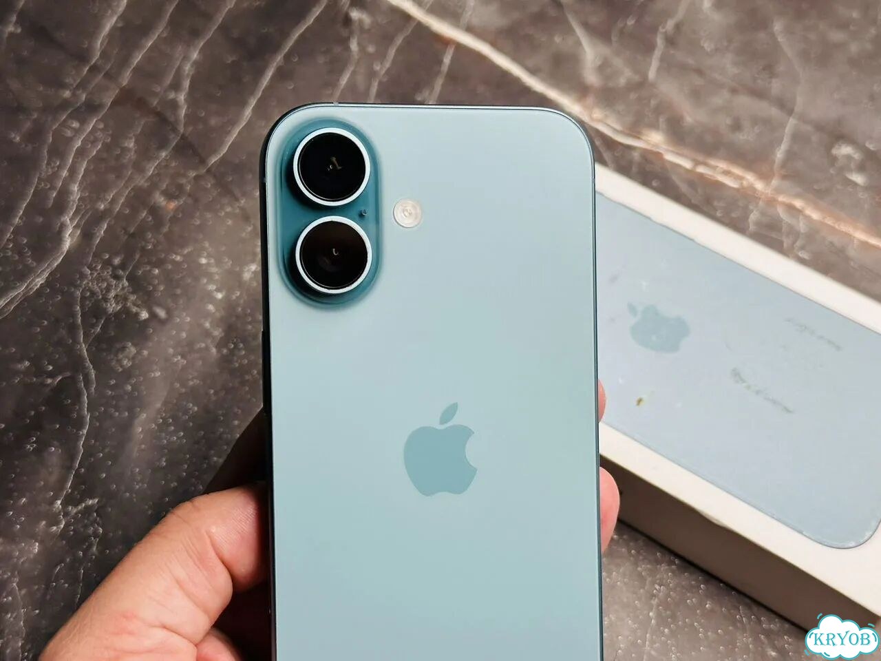 iPhone 16, 256 ГБ, SIM + eSIM фото 1