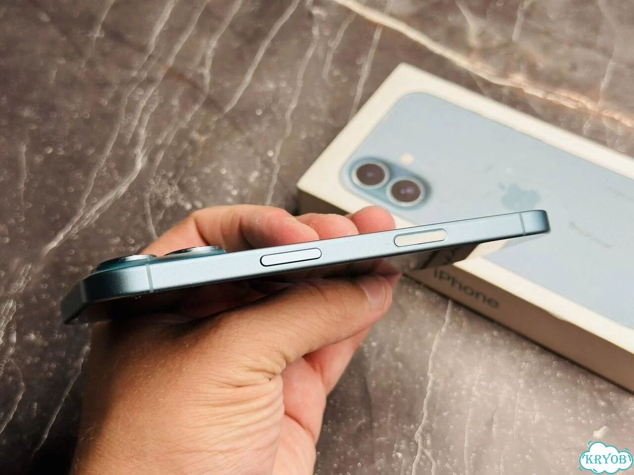 iPhone 16, 256 ГБ, SIM + eSIM фото 2