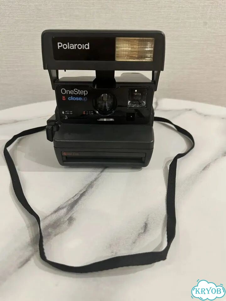 Фотоаппарат Polaroid OneStep closeup 600 plus фото 2