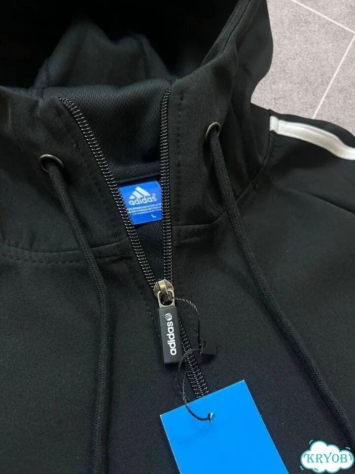 Спортивный костюм Adidas фото 3
