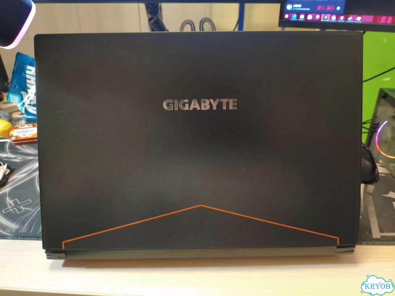 Ноутбук gigabyte aero 15 (i7-7700hq, GTX 1060) фото 2
