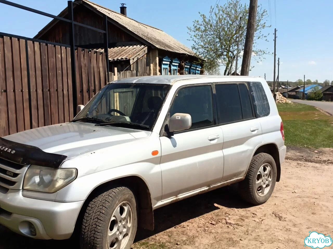 Mitsubishi Pajero iO 2.0 AT, 2000, битый, 286 753 км фото 3