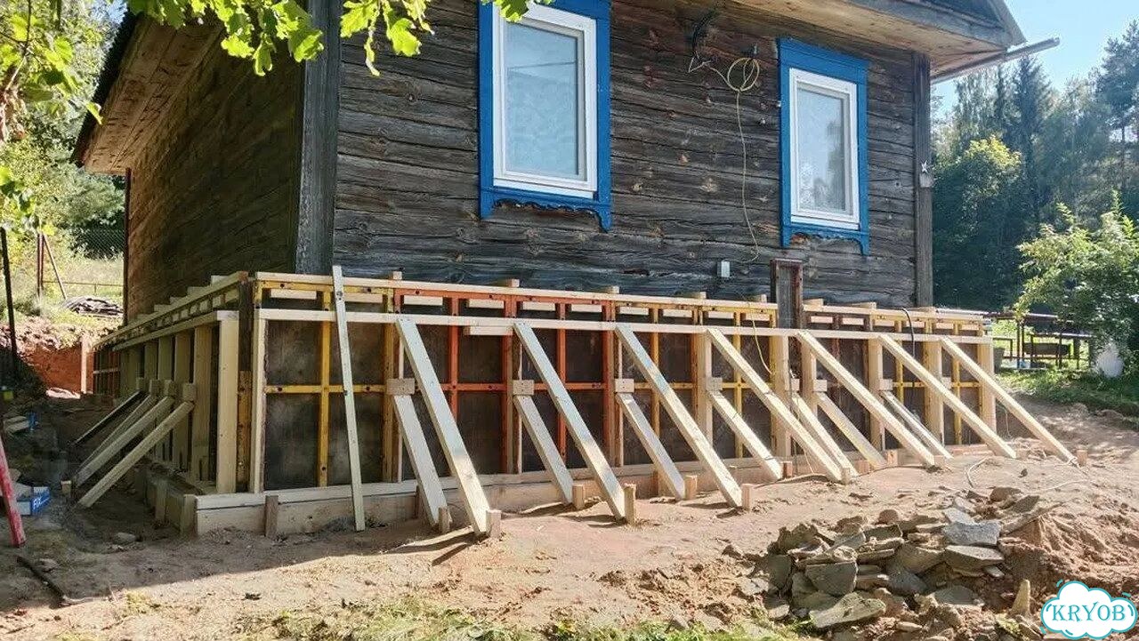 Выправить дом / Ремонт нижних венцов / Подъем дома фото 9