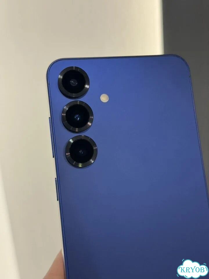 Samsung Galaxy S25, 12/128 ГБ фото 3