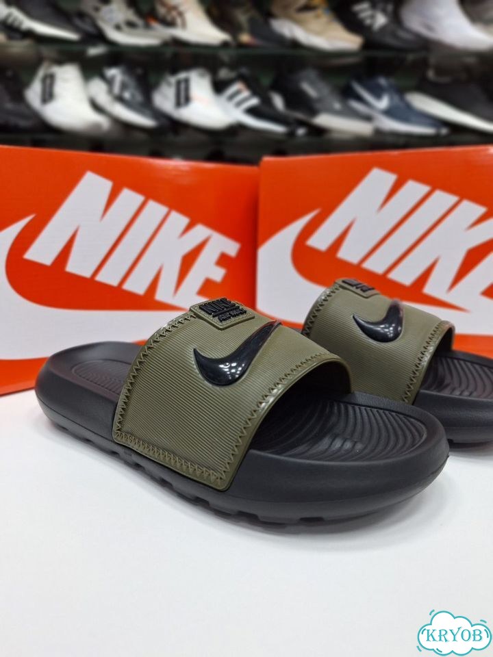Шлепанцы сланцы Nike фото 3