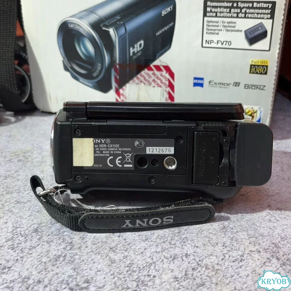Камера Sony HDR-CX110E фото 4