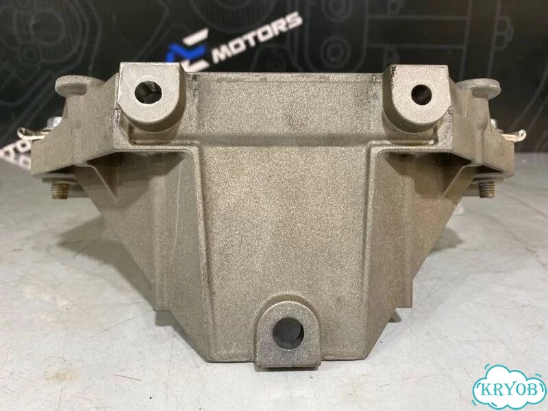 Распорка передняя BMW X5 E70 N52B30 2007 фото 9
