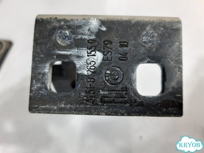 Петля двери передняя левая BMW X5 E53 M54B30 2005 фото 6