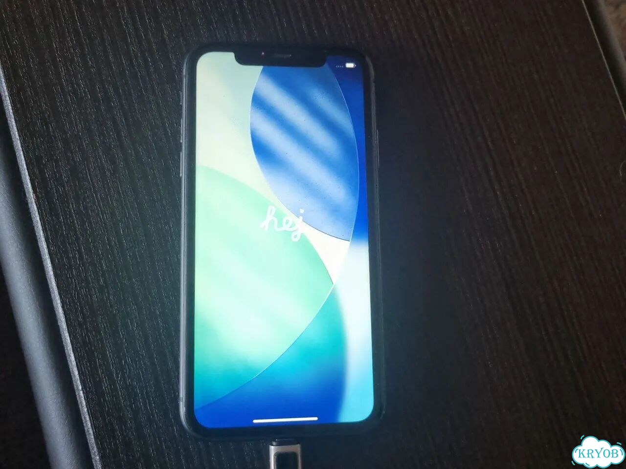 iPhone 11, 64 ГБ, SIM + eSIM фото 1
