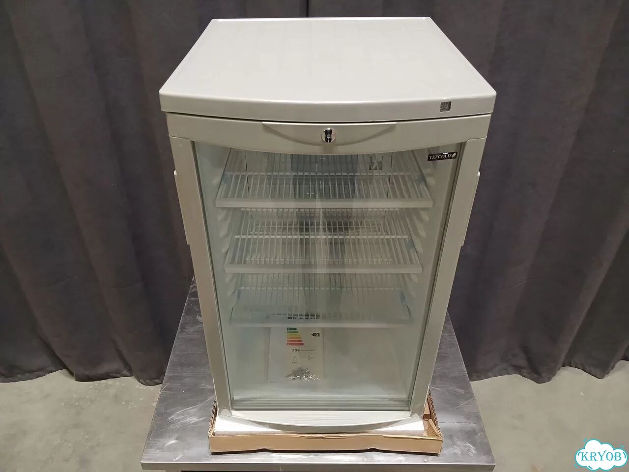 Шкаф холодильный tefcold BC145 W/FAN (новый, 109л) фото 1