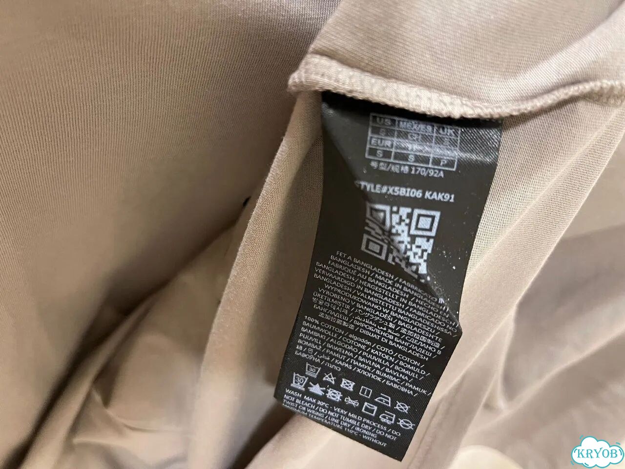 Футболка Guess новая оригинал фото 2