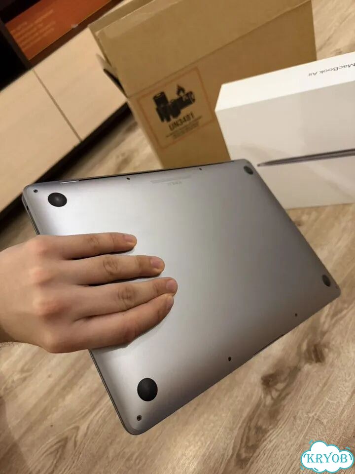 MacBook Air 13 m1 8/256 фото 3