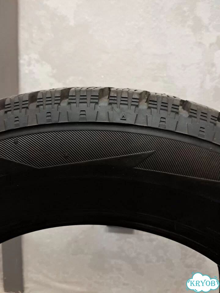 Bridgestone Blizzak Spike-02 195/65 R15 91T фото 1