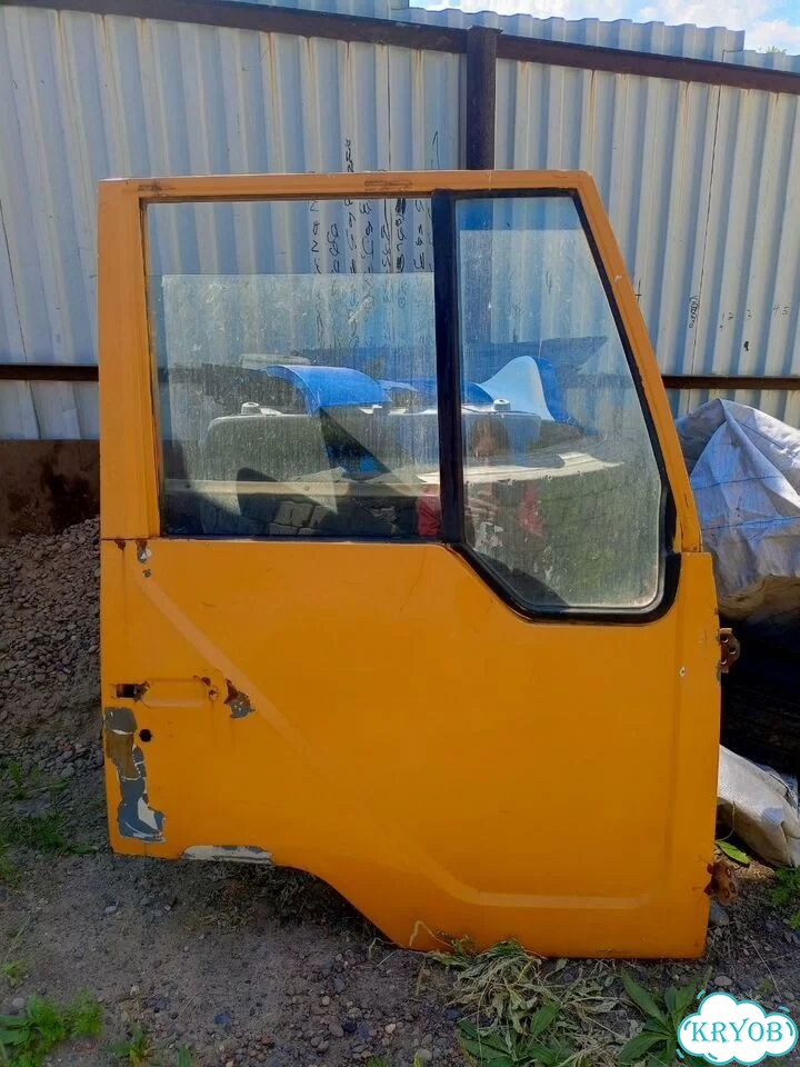 Дверь Mitsubishi Fuso правая фото 1