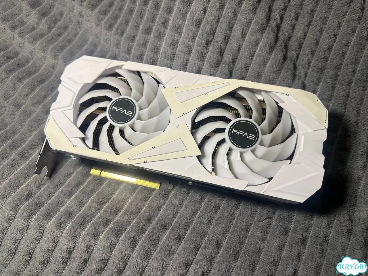 GeForce RTX 3060 Ti X White 8GB фото 1
