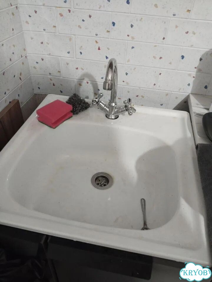 Раковина со смесителем от застройщика фото 1