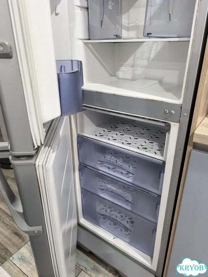 Холодильник бу фото 2