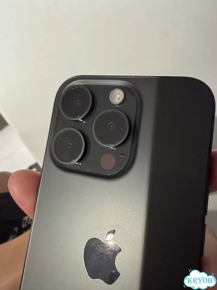 iPhone 15 Pro, 256 ГБ, 1 SIM фото 8