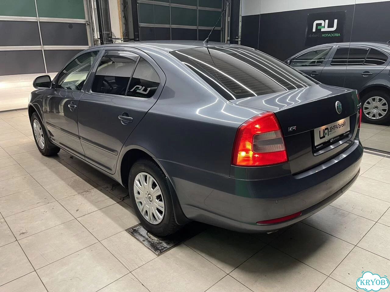 Skoda Octavia 1.6 MT, 2010, 196 194 км фото 4