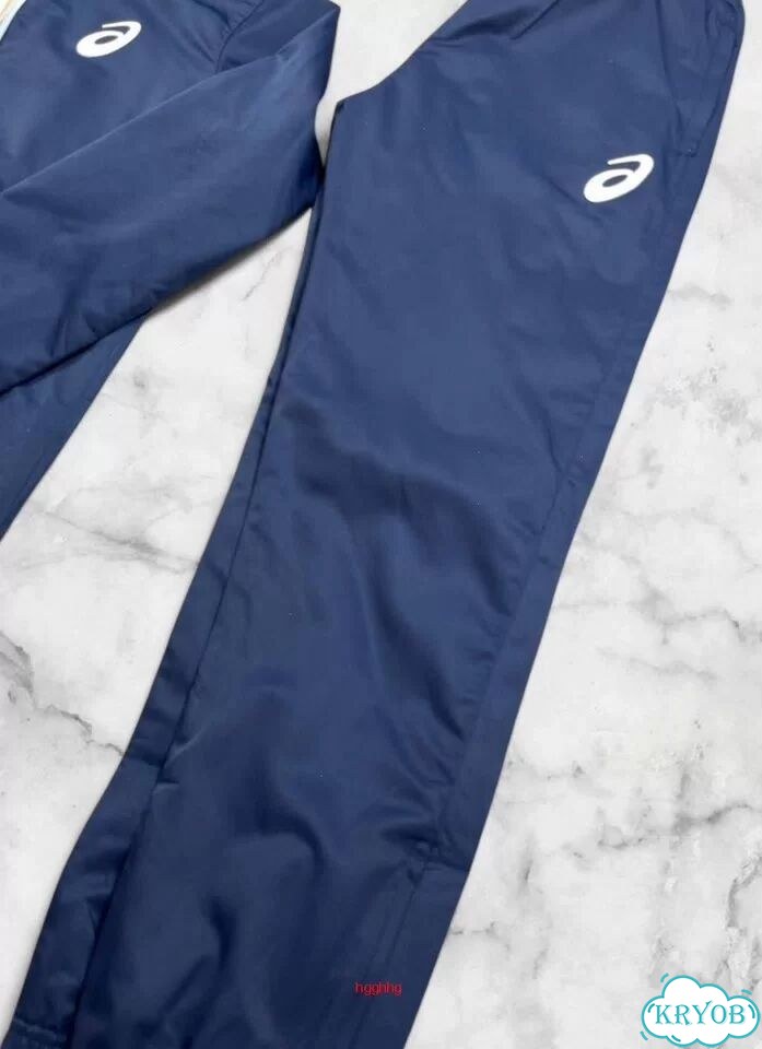 Спортивные костюмы Asics фото 4