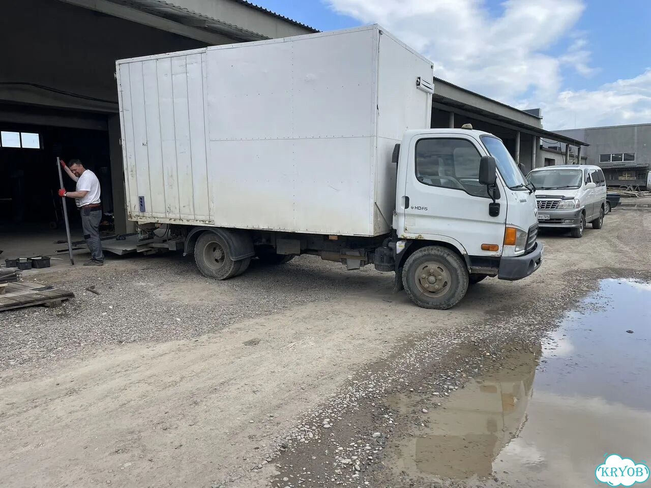 Изотермический фургон 27 м³ Hyundai HD65, 2007 фото 3