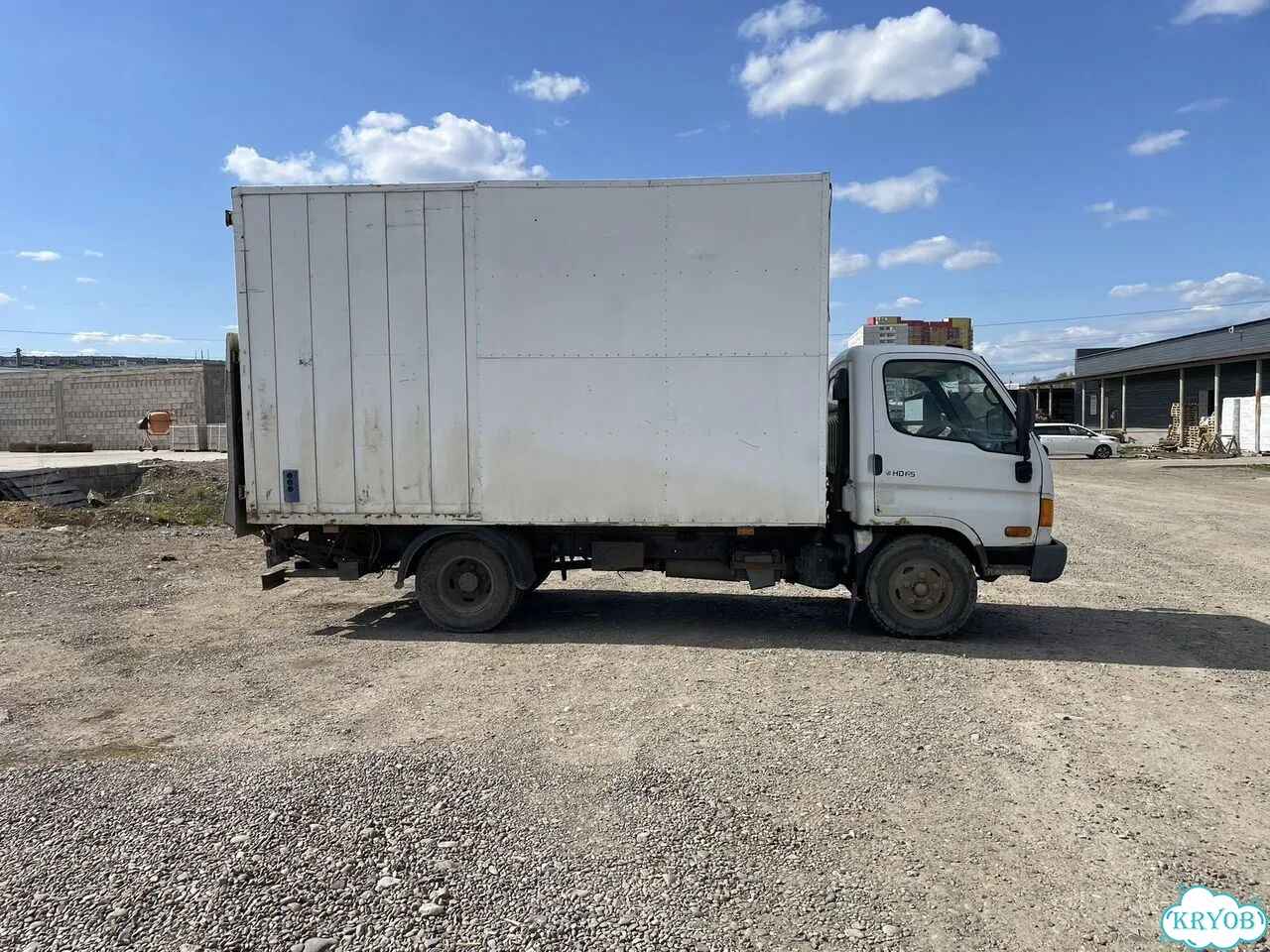 Изотермический фургон 27 м³ Hyundai HD65, 2007 фото 4