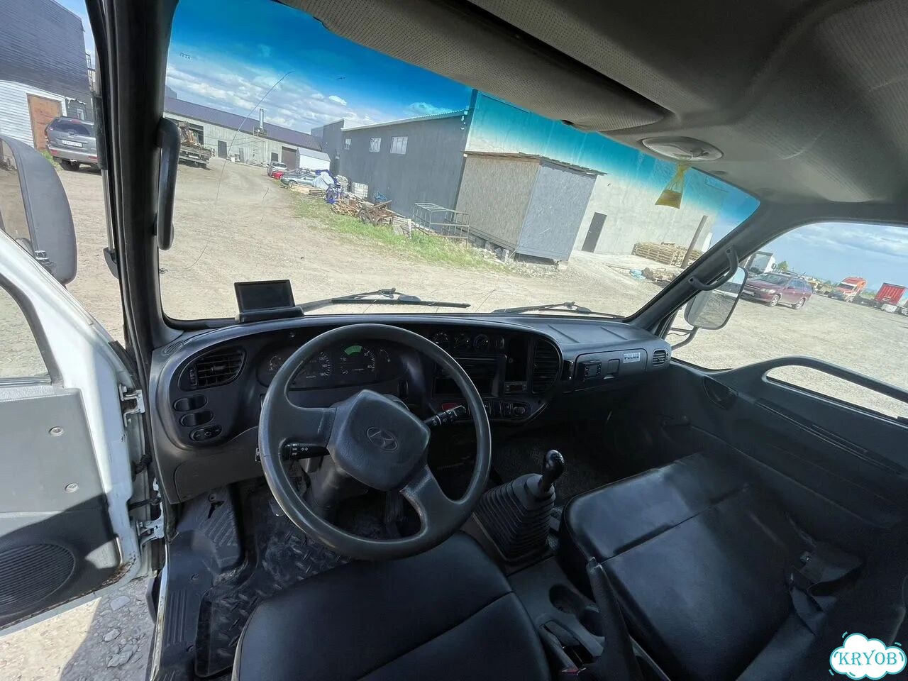 Изотермический фургон 27 м³ Hyundai HD65, 2007 фото 9
