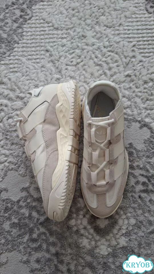 Кроссовки adidas niteball бежевые фото 1
