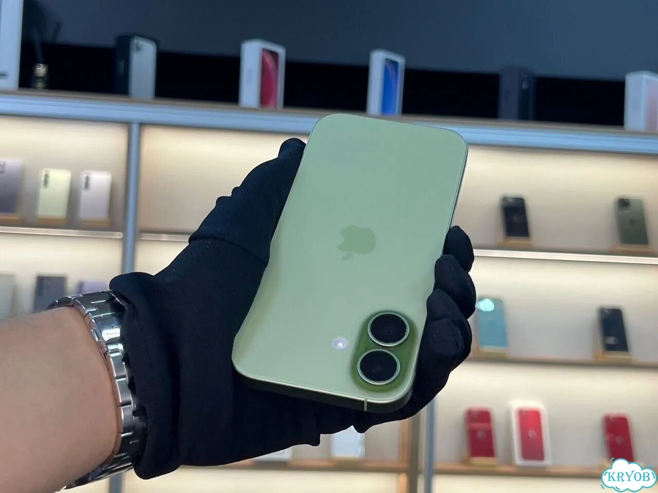 iPhone 17, 256 ГБ, SIM + eSIM фото 2
