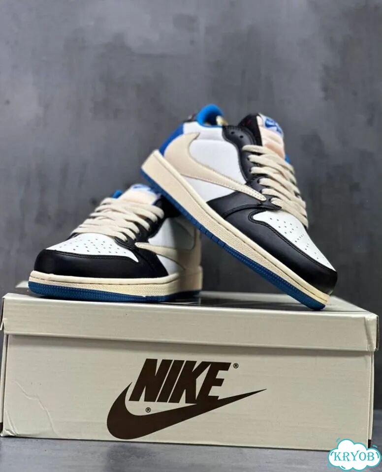 Кроссовки Nike Air Jordan 1 Low Travis Scott фото 1