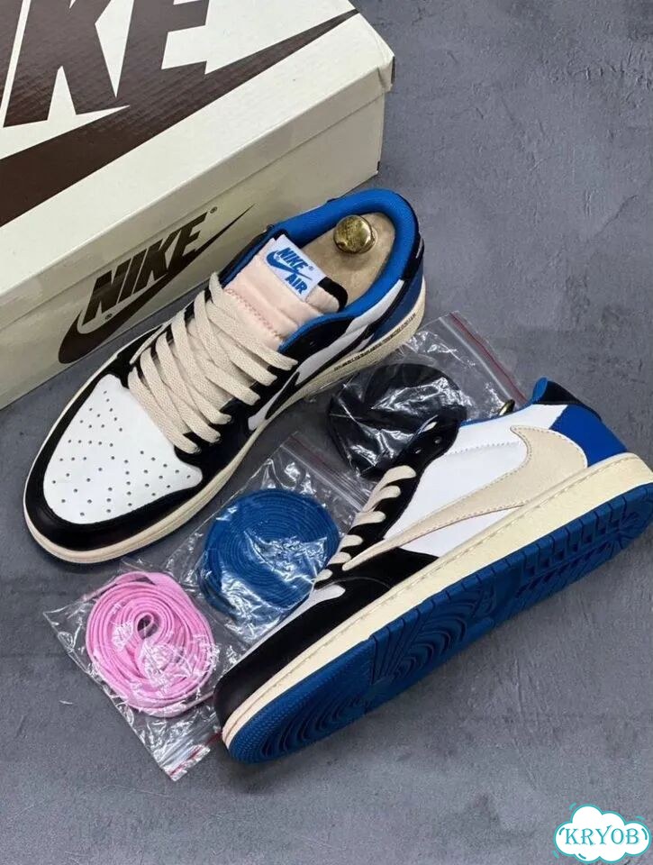 Кроссовки Nike Air Jordan 1 Low Travis Scott фото 4
